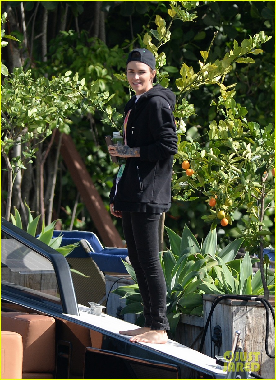 ruby rose enjoys the boat life in miami 103554517