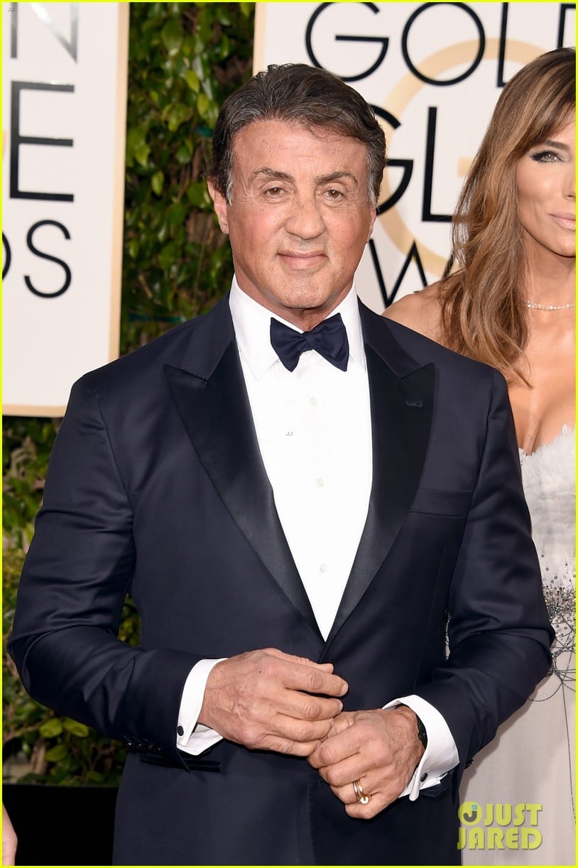 sylvester stallone joined by family at the 2016 golden globes 033548827