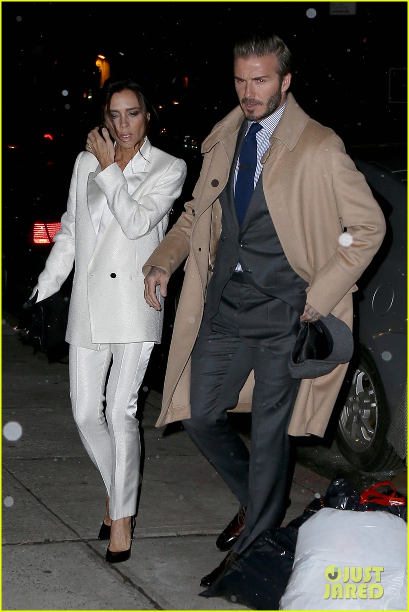 david and victoria beckham face the snow 313572535