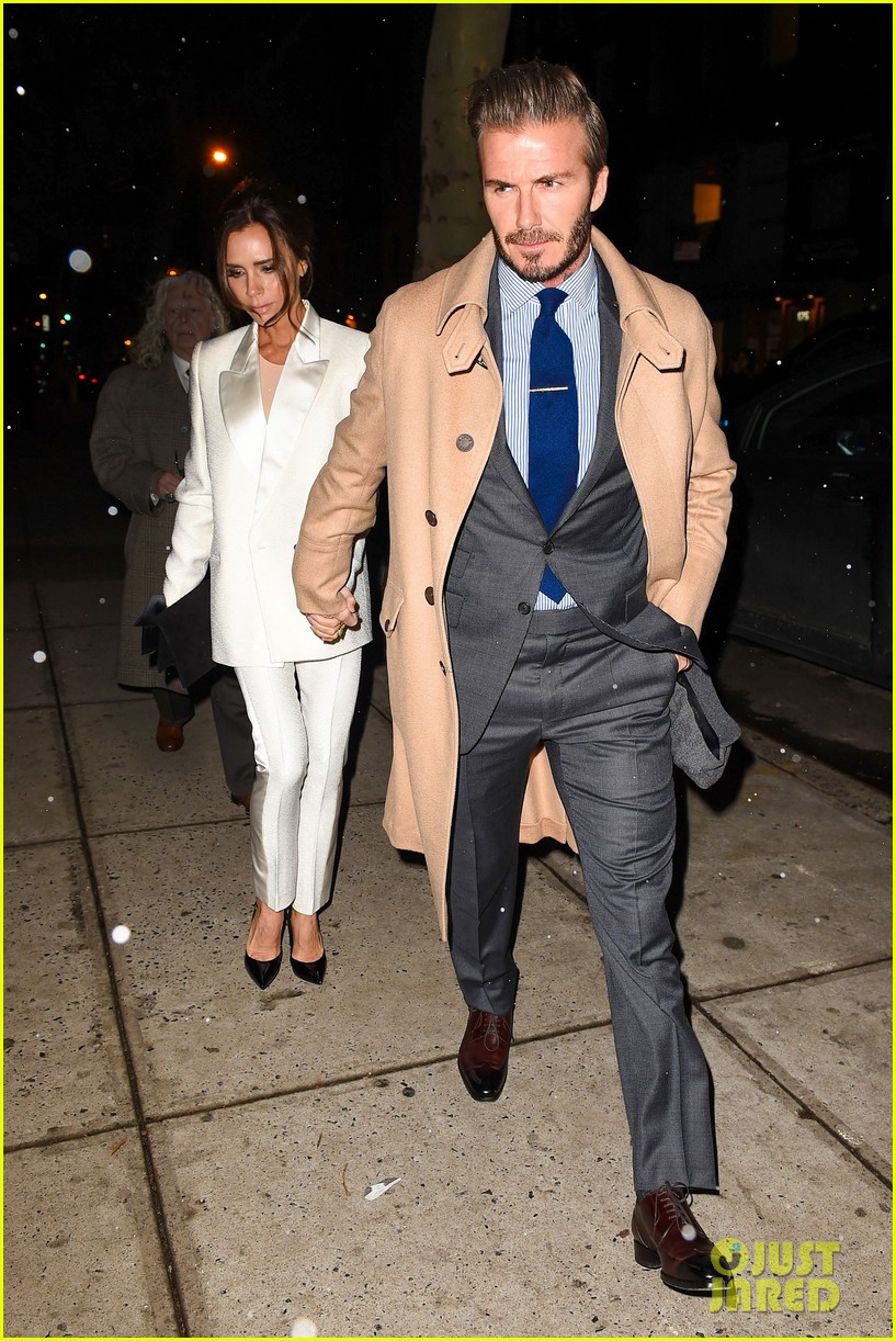 david and victoria beckham face the snow 433572547