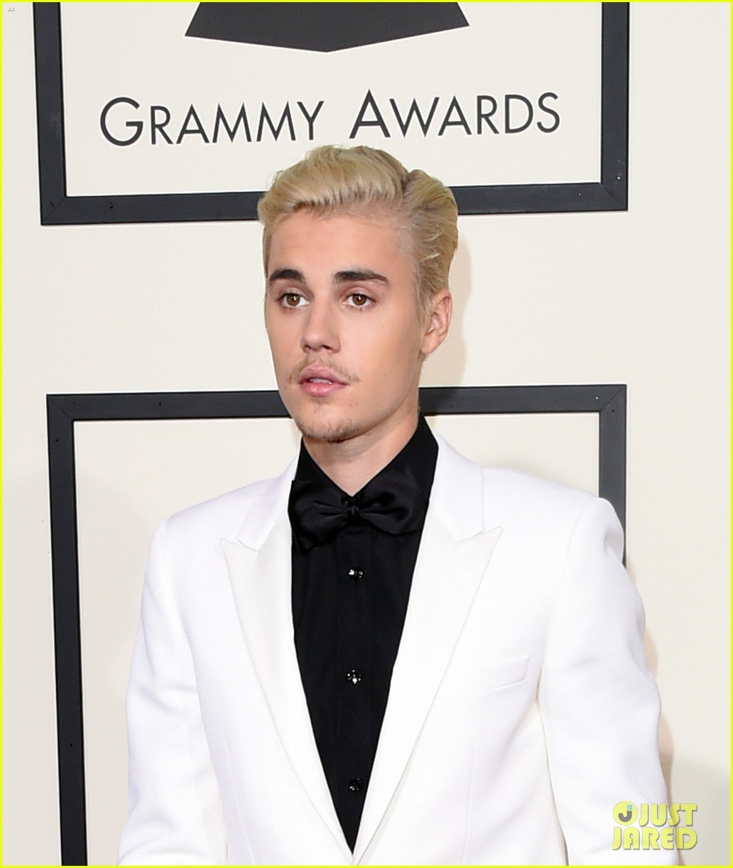 Justin Bieber Wins First Grammy, Brings Little Brother to Show! Photo