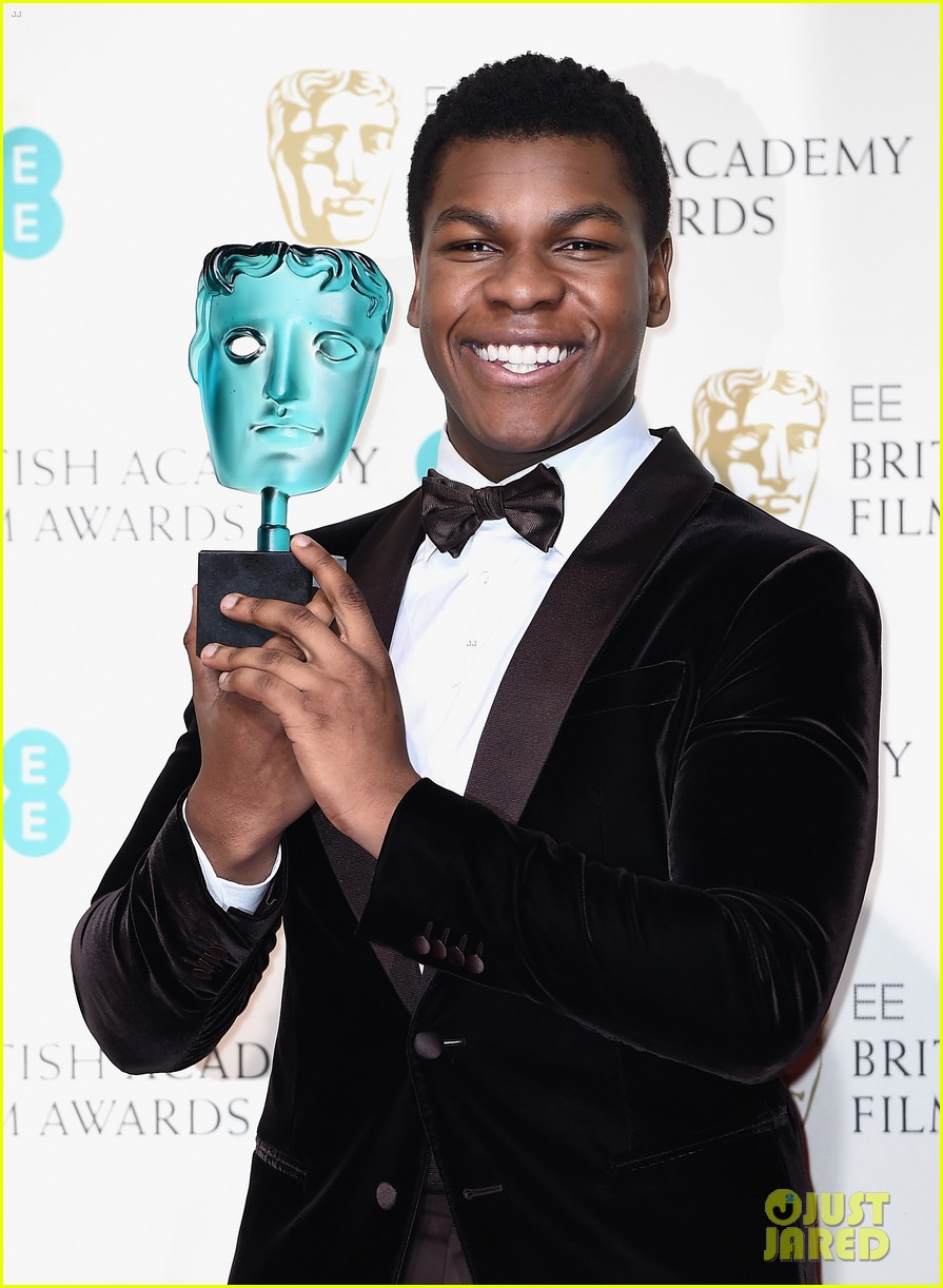 John Boyega Wins Rising Star Award at BAFTAs 2016! Photo 3578106