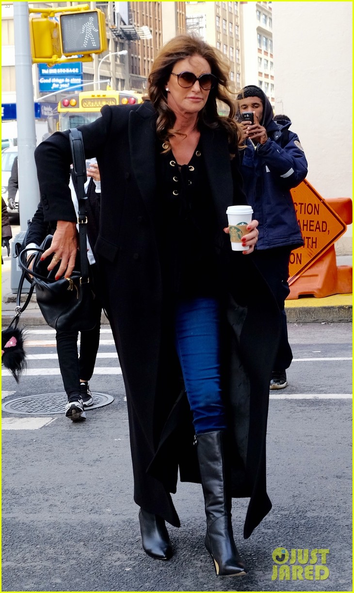 caitlyn jenner outfit change stabucks nyc 383574252