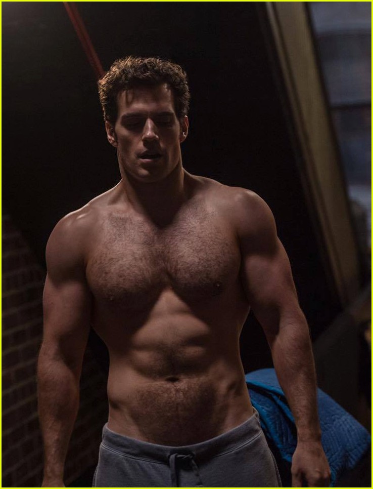 Henry Cavill Goes Shirtless For Workout Progress Photo Photo 3569616 Henry Cavill Goes Shirtless For Workout Progress Photo Photo 3569616