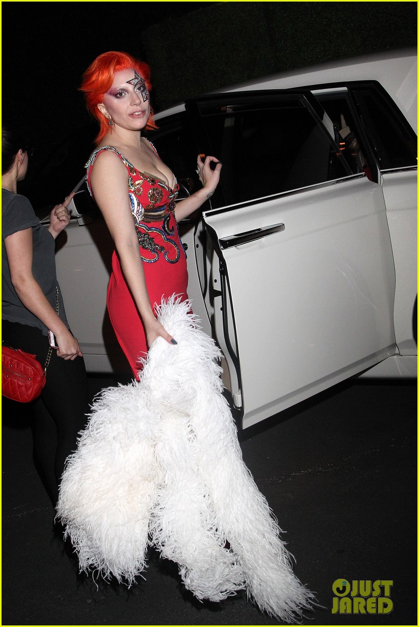 lady gaga celebrates david bowie performance at mark ronsons grammys after party 043580385