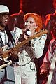 lady gaga performs david bowie tribute at grammys 2016 14