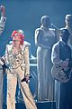 lady gaga performs david bowie tribute at grammys 2016 22