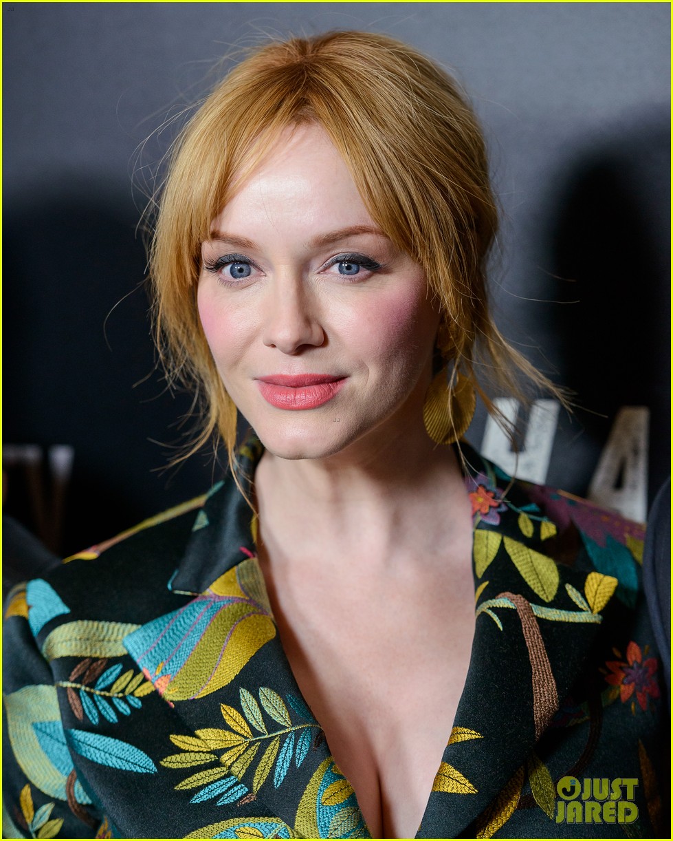 Christina Hendricks Is Unrecognizable After Transformation for New Role -  Parade, image size:979x1222