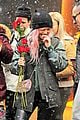 kylie jenner poses with roses 05