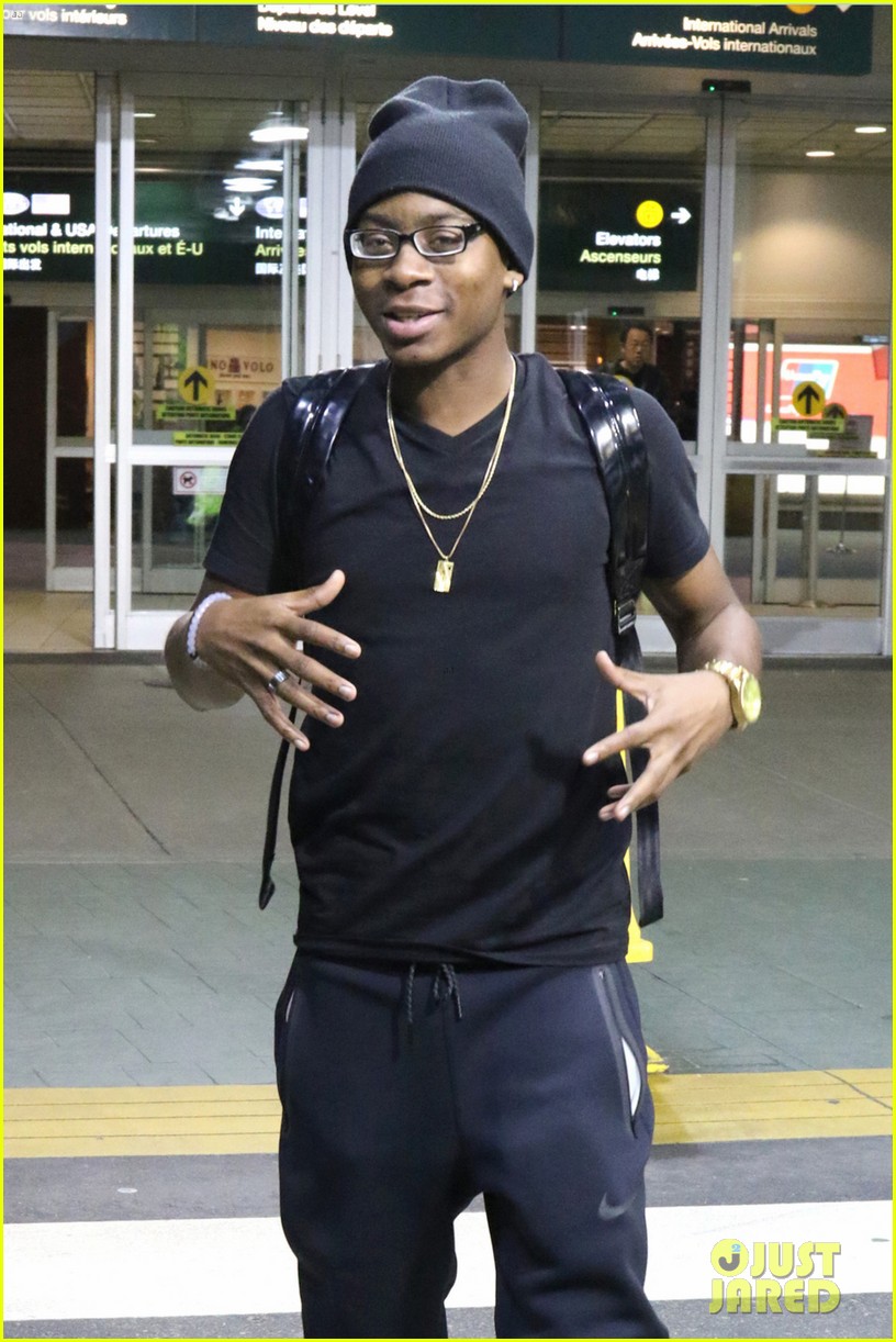 'Power Rangers' Actors Show Off Shirtless Buff Bodies Before Filming ...