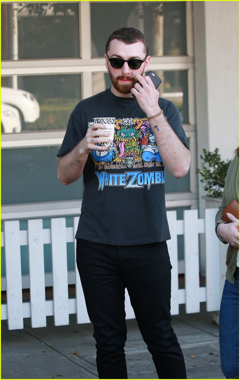 Sam Smith Has Plans to Visit His Mom, Dad and Sisters: Photo 3584547 ...