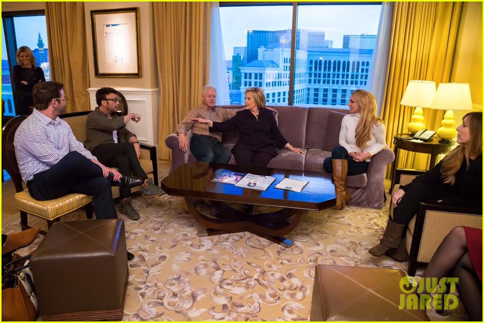 Britney Spears Meets Hillary Clinton In Las Vegas 'I Felt Very Honored