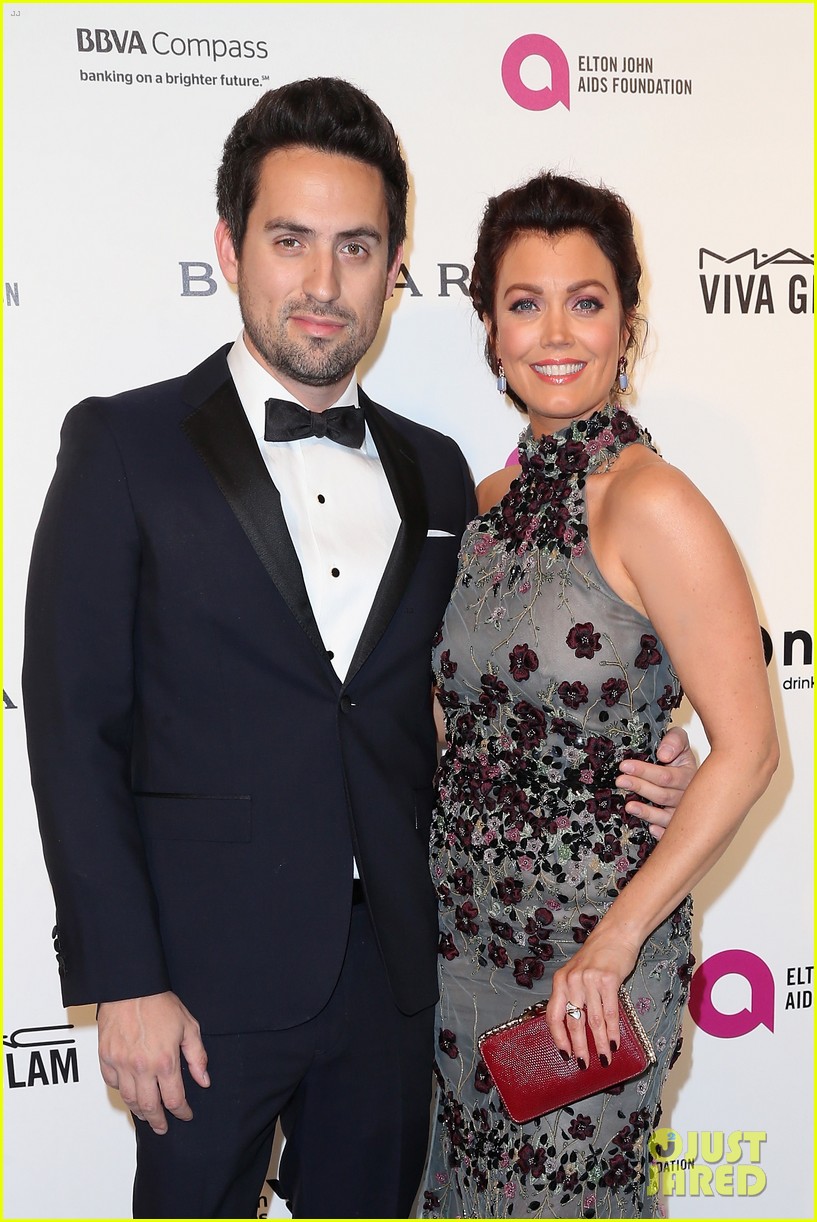 bellamy young ed weeks are reportedly dating 033594139