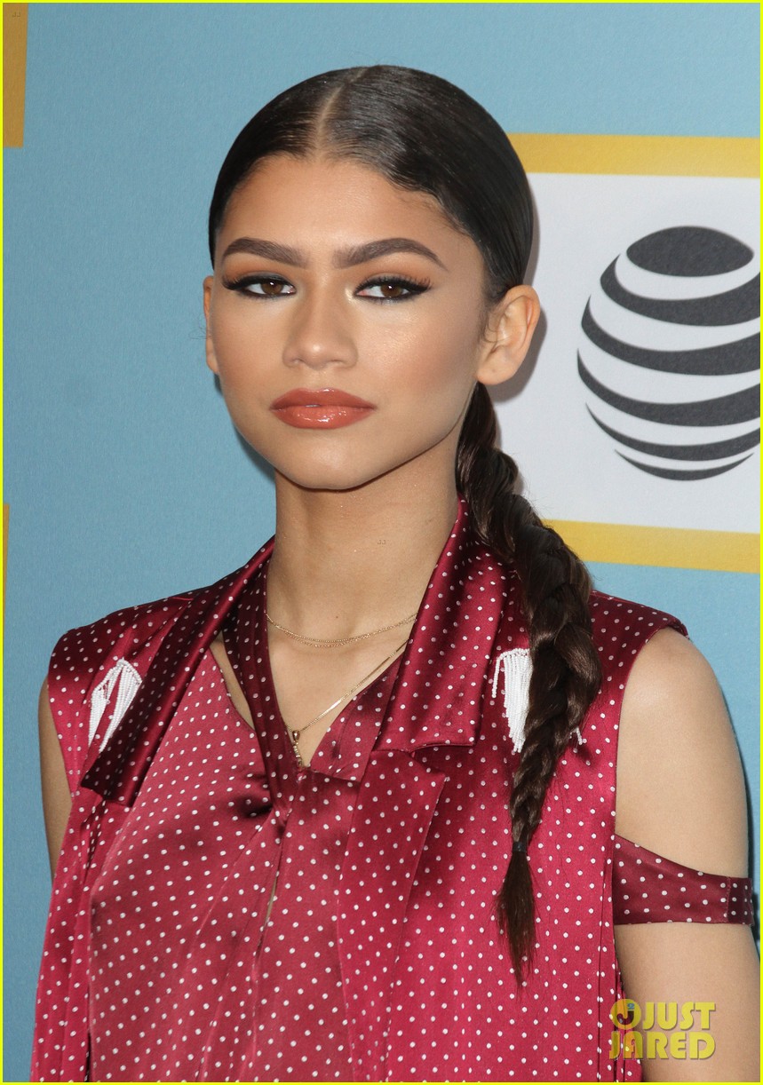 Zendaya, Amber Riley & Keke Palmer Stun At Essence Black Women In