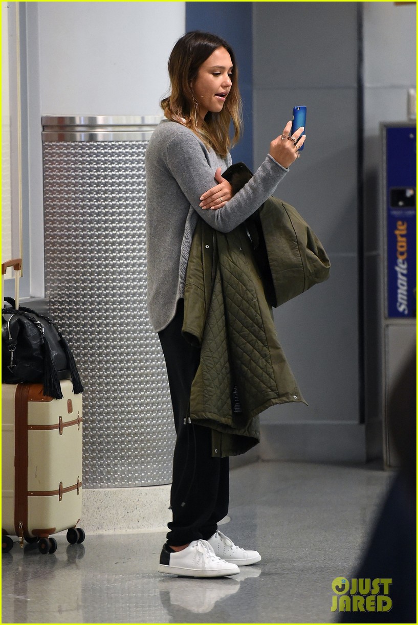 jessica alba heads to nyc after easter 173616584