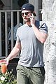 chace crawford gets a parking ticket during his lunch stop 02