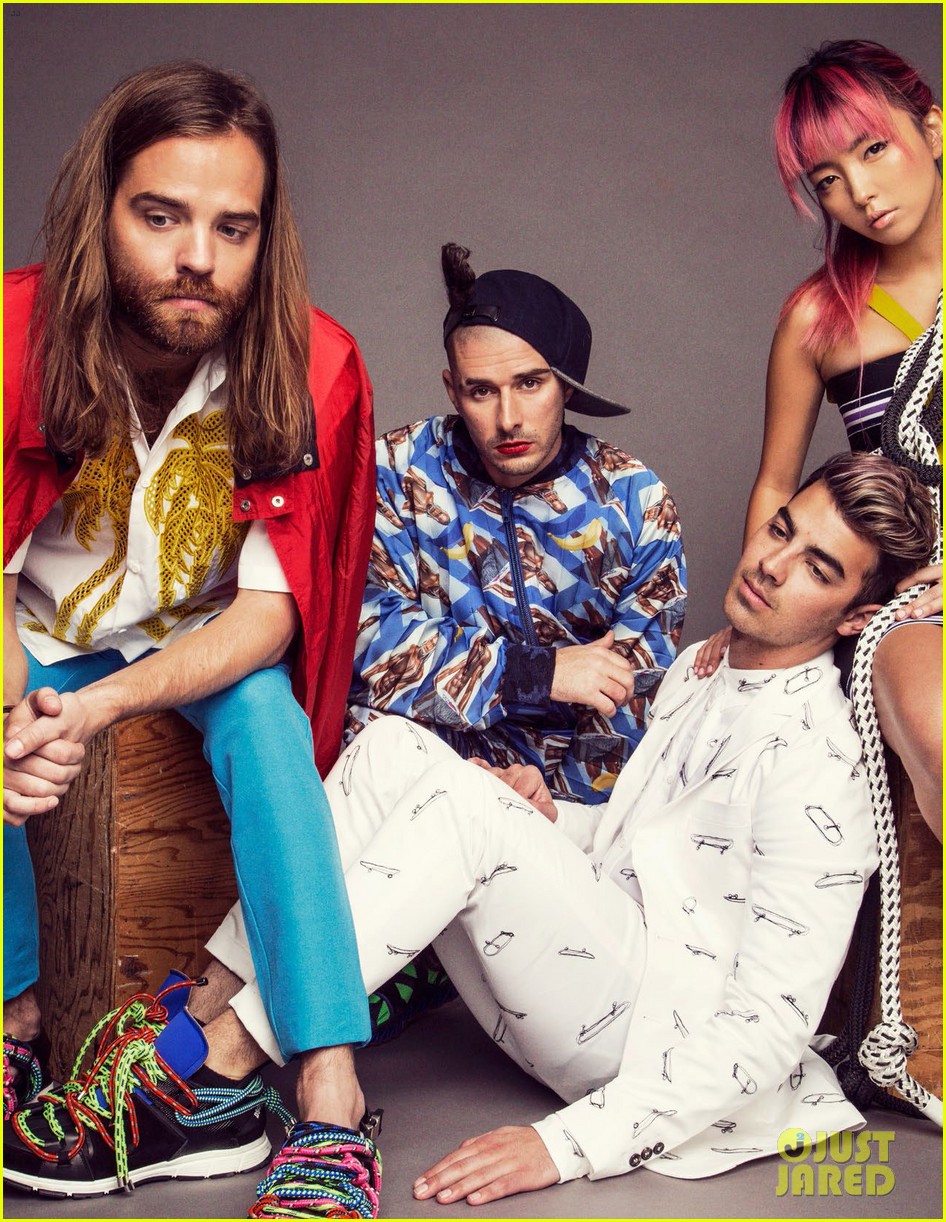 DNCE Wants to Punch the Whole World in the Facein the Nicest