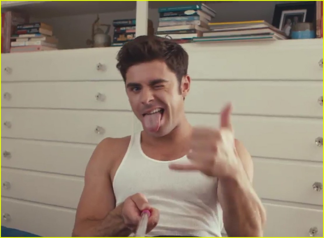 The Internets Obsession Zac Efron Golf And The Stick Theme Song - j0b0wwk