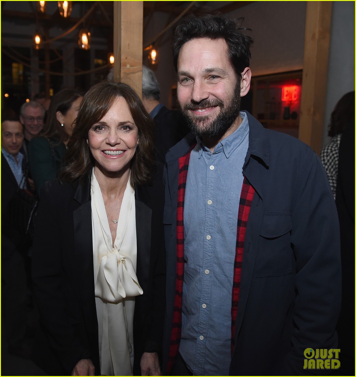 sally field max greenfield get paul rudds support at hello my name is doris 023599942