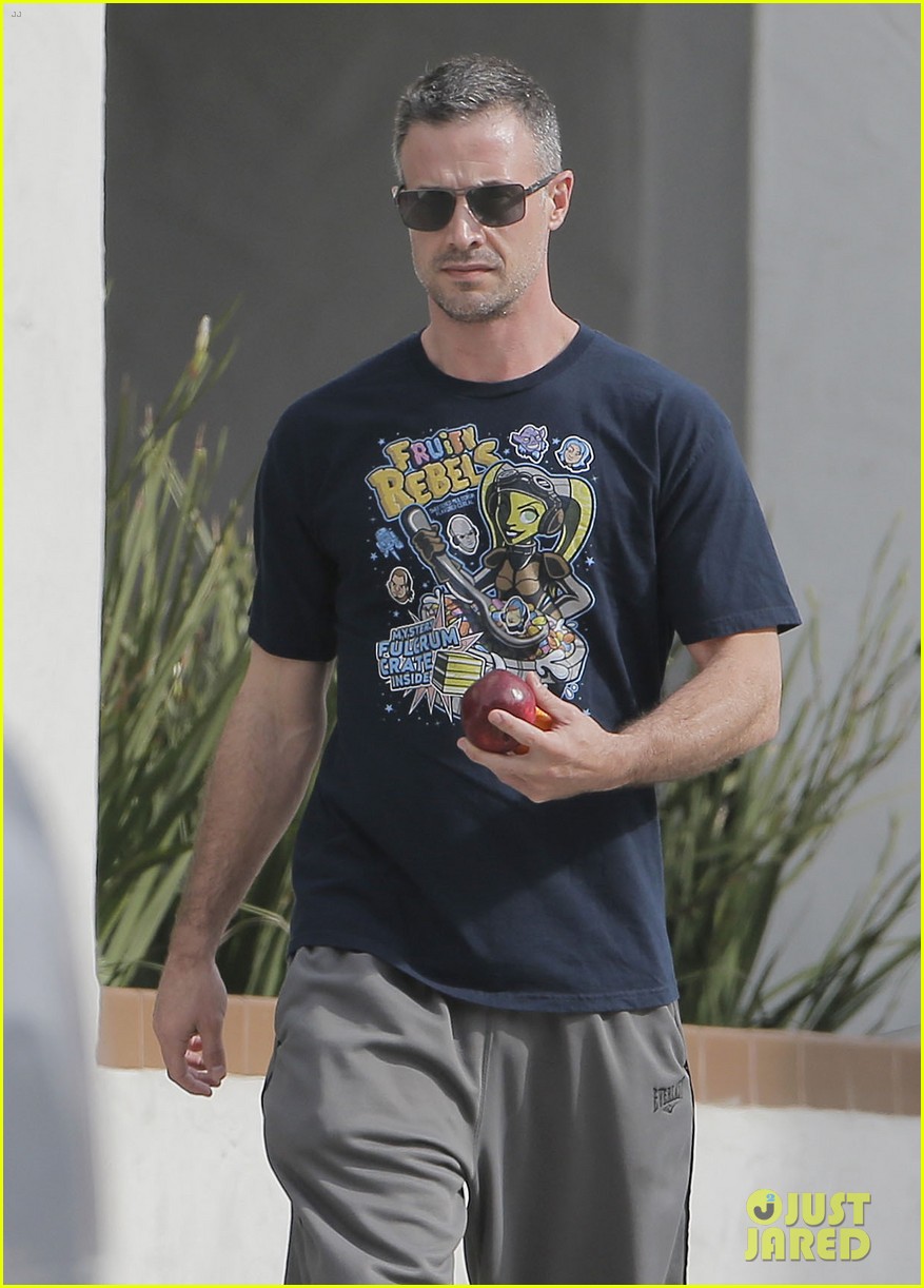 Photo: freddie prinze jr steps out before his 40th birthday 24 | Photo
