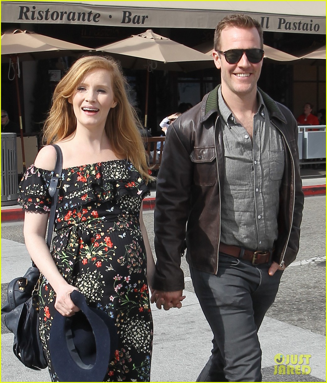 James Van Der Beek Steps Out as 'Dawson's Creek' Hits Hulu Photo