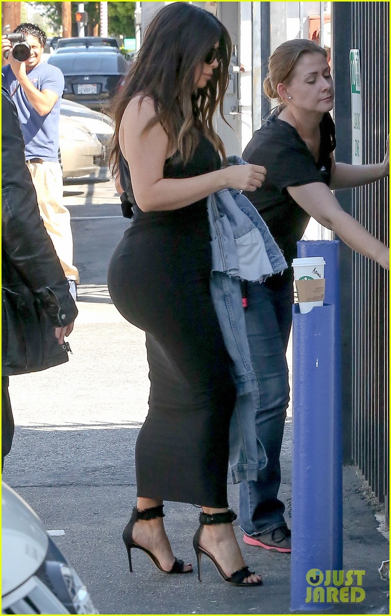 kim kardashian reveals how she lost 42 lbs of baby weight 053614619