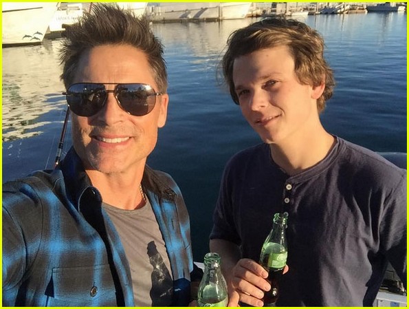 rob lowe posts a shirtless selfie on his 52nd birthday 043608880