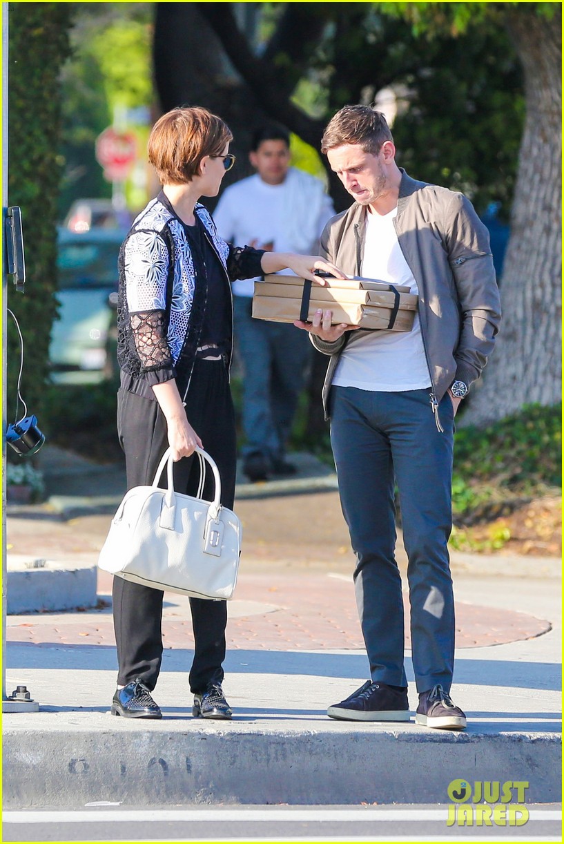 kate mara jamie bell couple up for afternoon errands 293594422