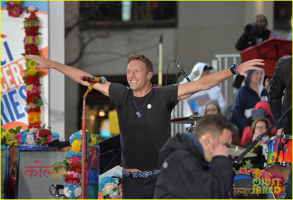 chris martin coldplay today show concert 02