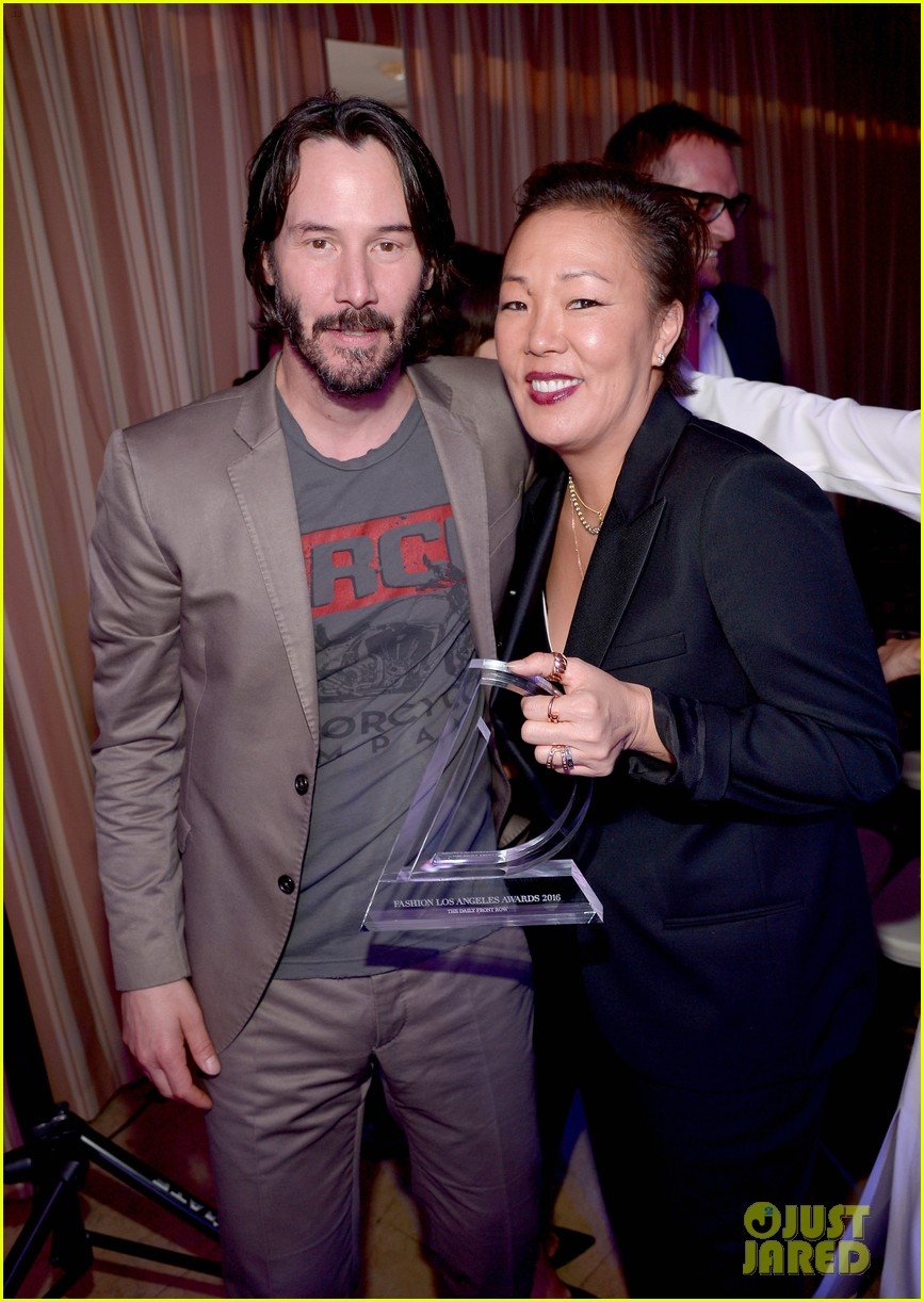 keanu reeves jeanne yang daily front row awards 13
