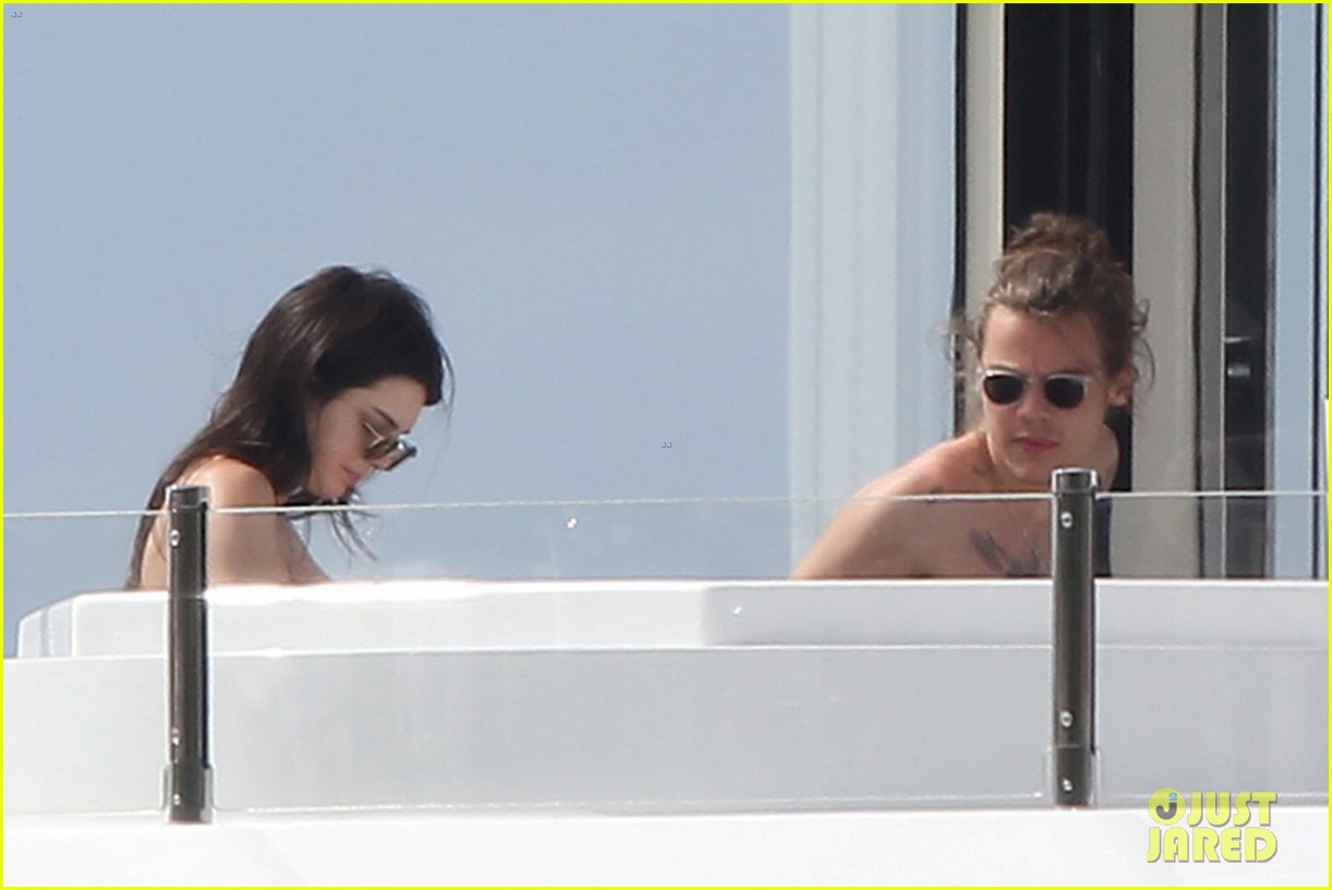 kendall jenner harry styles st barts vacation 59