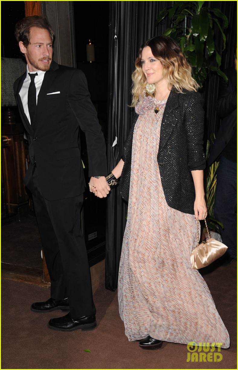 Drew Barrymore Confirms Divorce, Releases a Statement Photo 3620093(02)