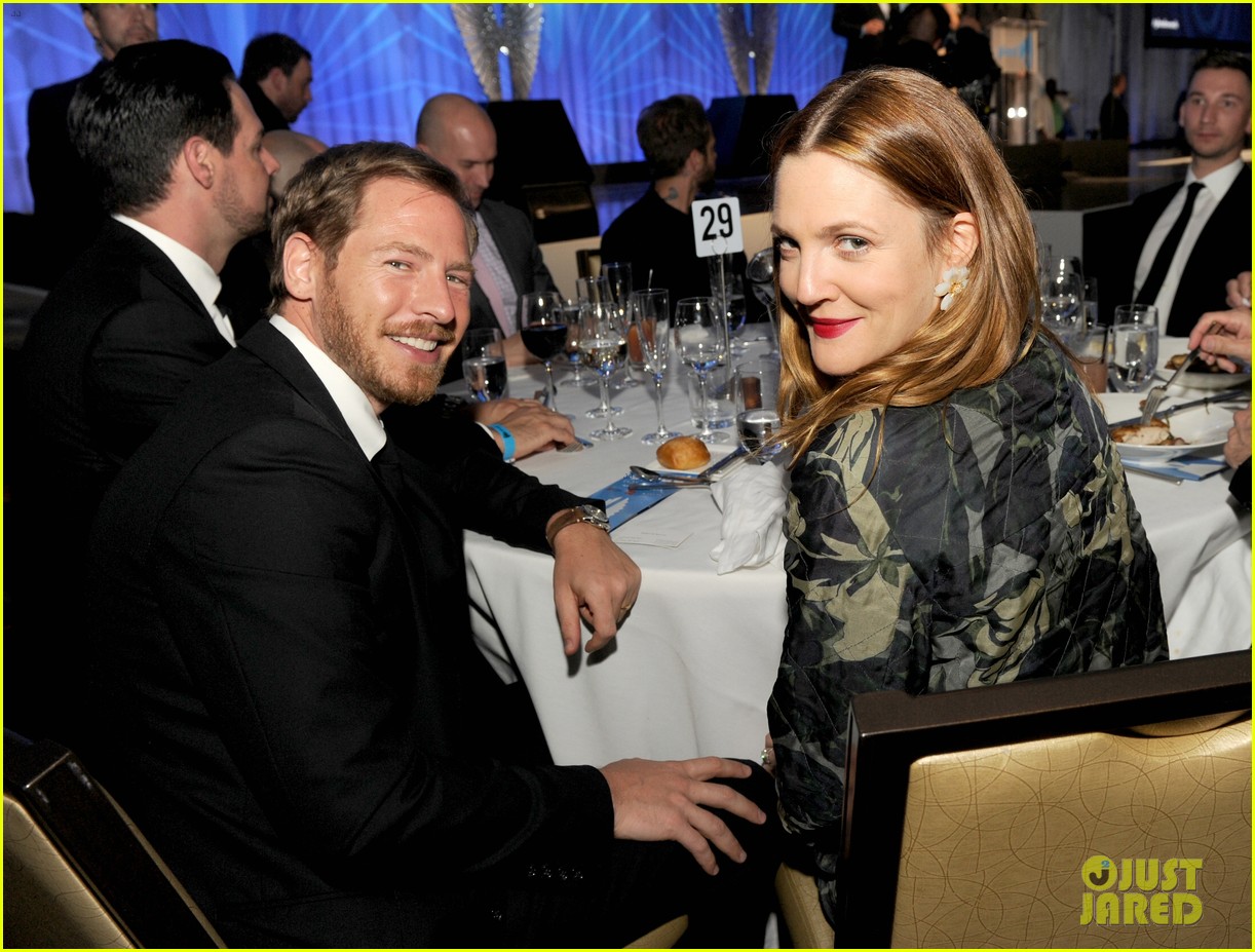 Drew Barrymore Confirms Divorce, Releases a Statement Photo 3620100