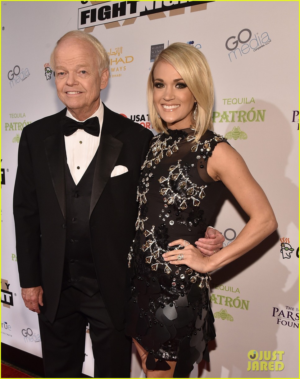 Carrie Underwood Says Son Isaiah is 'Sweet & So Smart' Photo 3627330