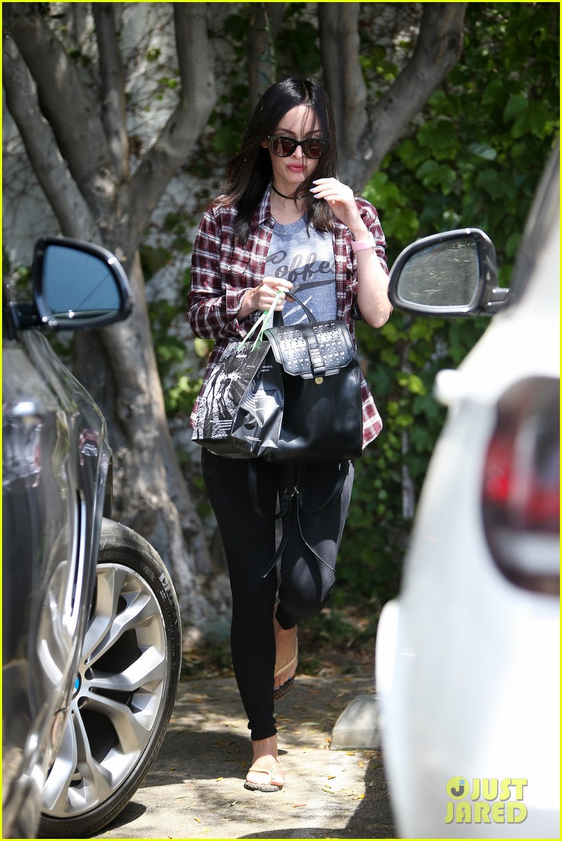megan fox steps out after going to hawaii with brian green 413643641