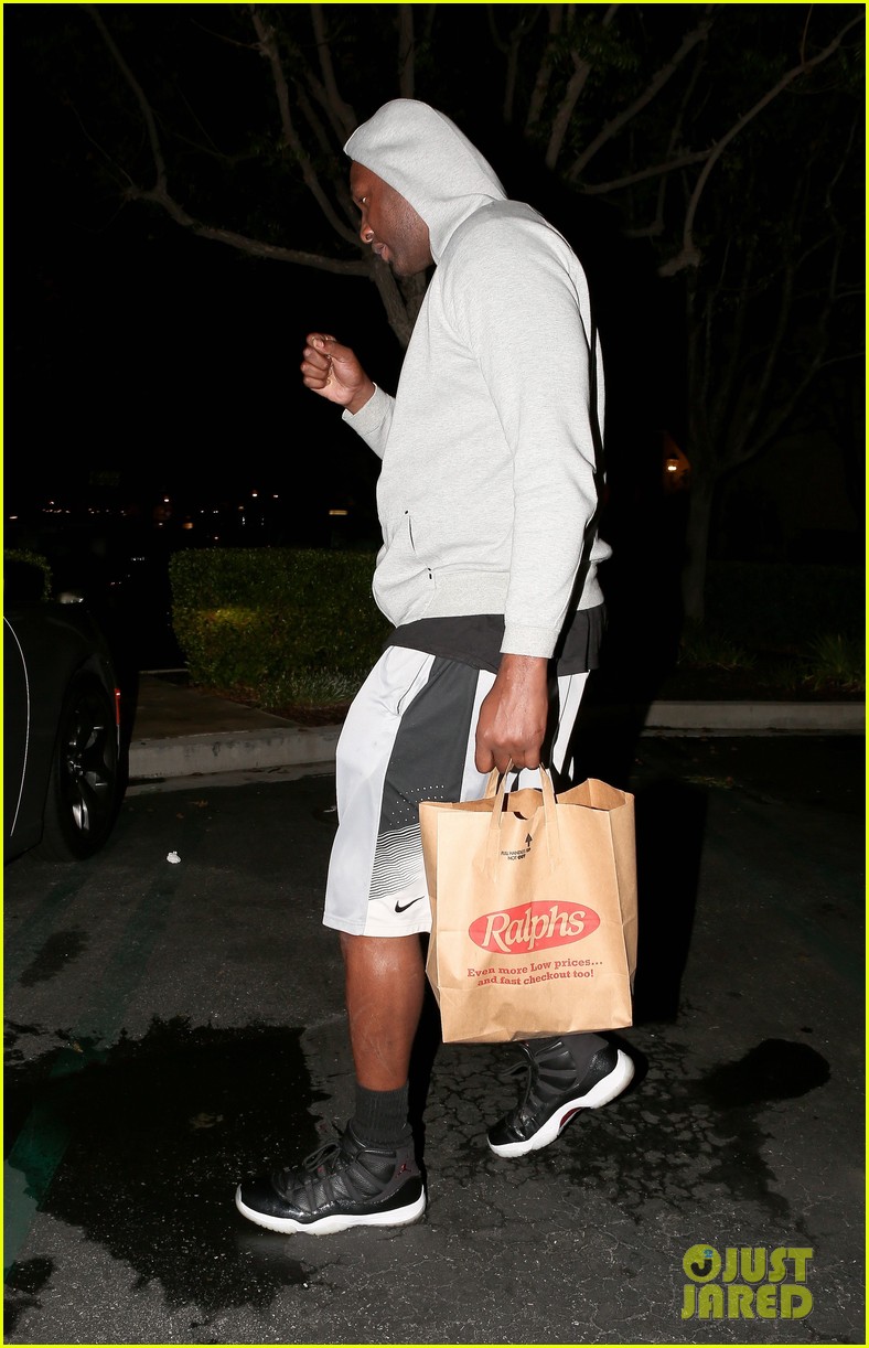lamar odom buys groceries after khloe kardashians cryptic note 183627664
