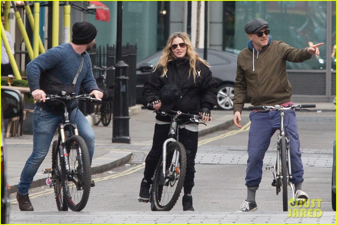 madonna bike ride london after rocco visit 10