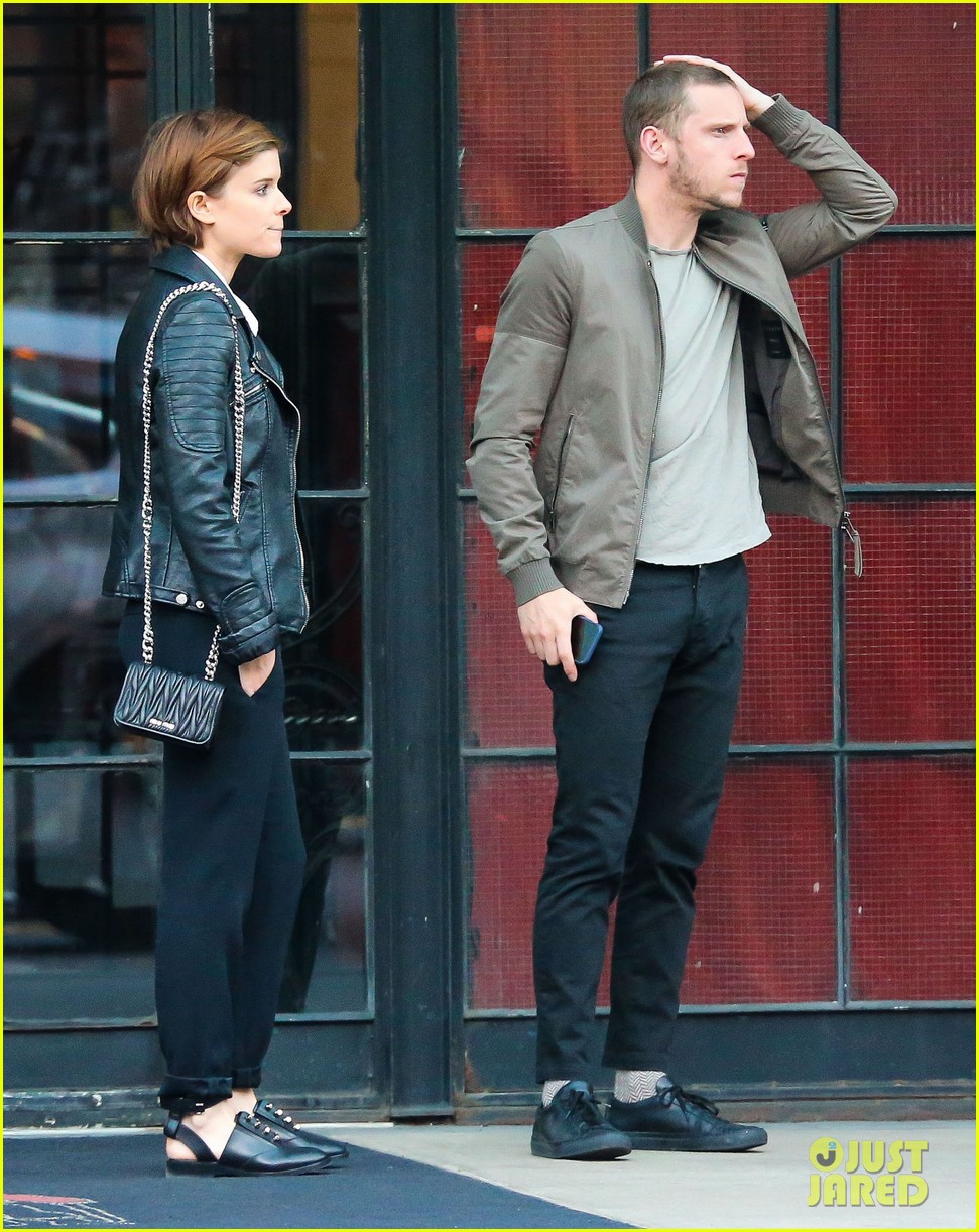 kate mara jamie bell are spending time together in nyc 153635570