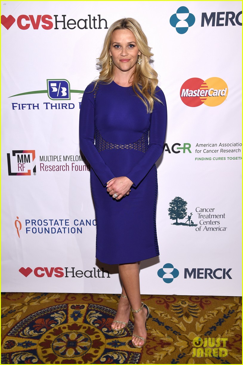 reese witherspoon emmy rossum stand cancer nyc 023627256