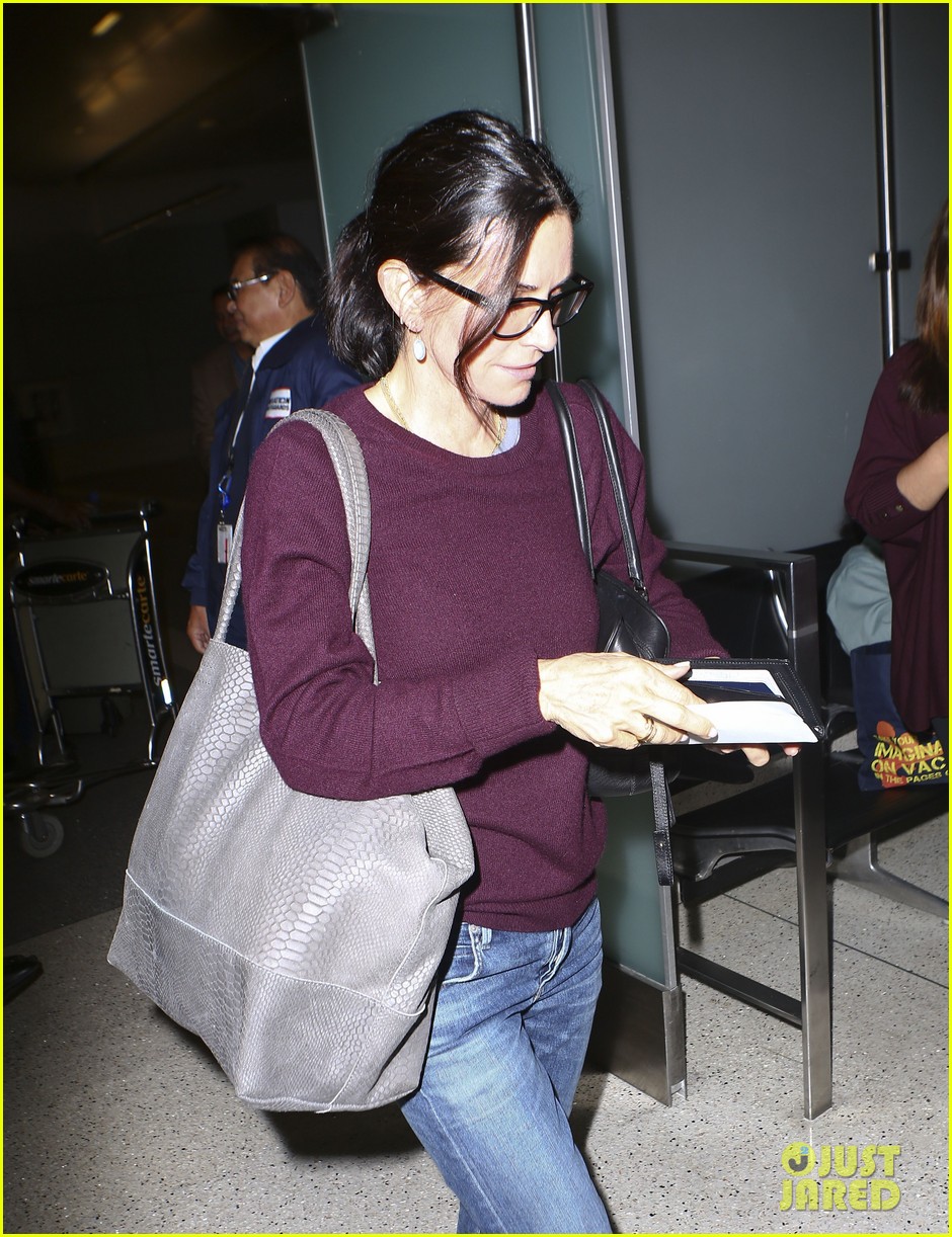 courteney cox back in los angeles 053666089