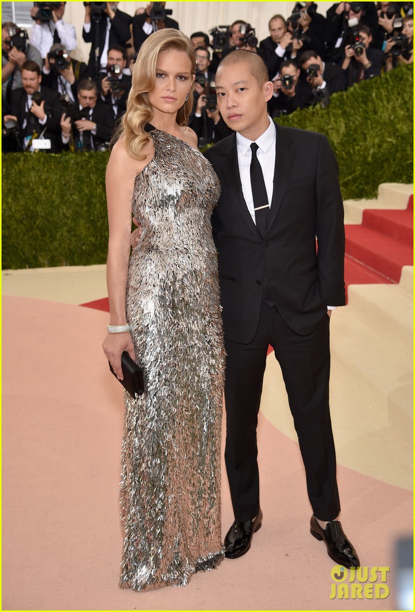 Anna Ewers, Fei Fei Sun & Louise Parker Arrive at Met Gala 2016: Photo  3646008 | 2016 Met Gala, Anna Ewers, Fei Fei Sun, Jason Wu, Louise Parker,  Met Gala Photos | Just Jared: Entertainment News