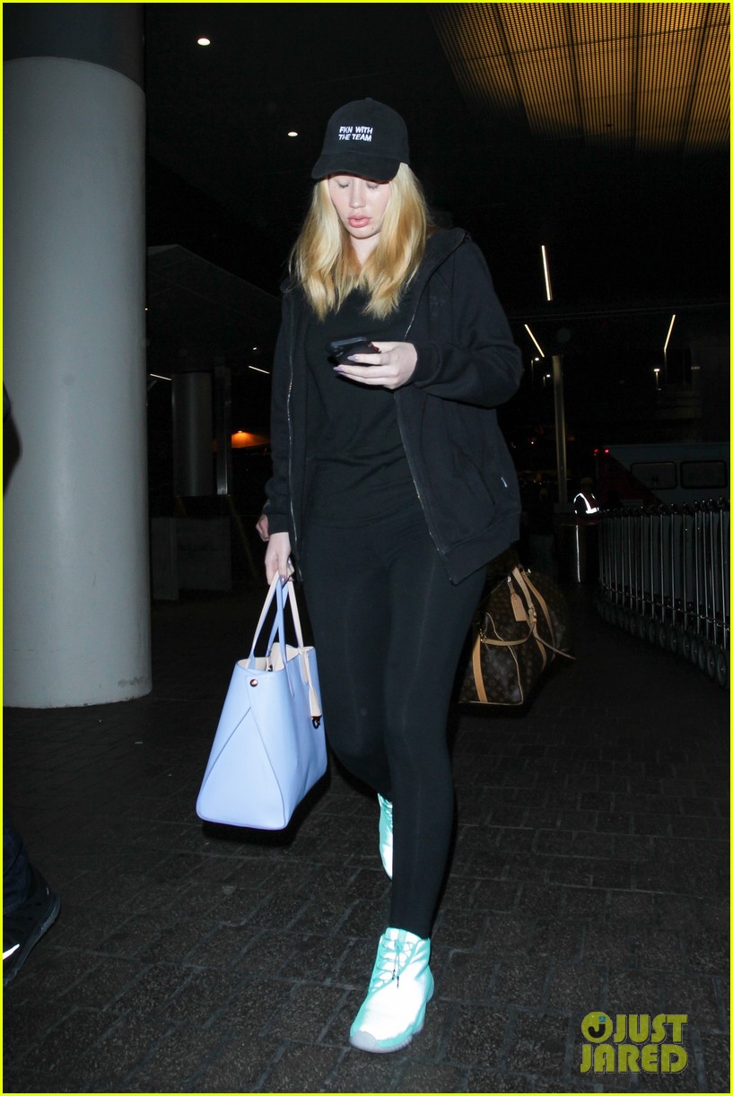 iggy azalea jets out of town 093660624