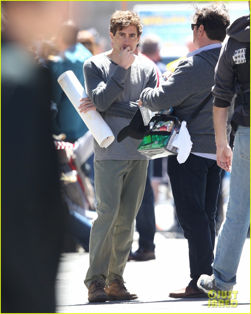 jake gyllenhaal stronger filming boston sign 073644733