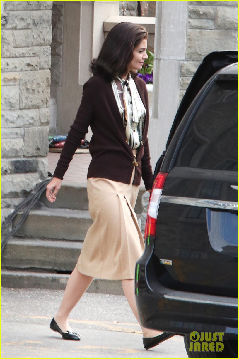Katie Holmes Transforms into Jackie O for 'The Kennedys After Camelot