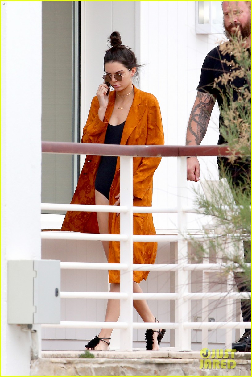 kendall jenner hangs at her hotel in cannes 05