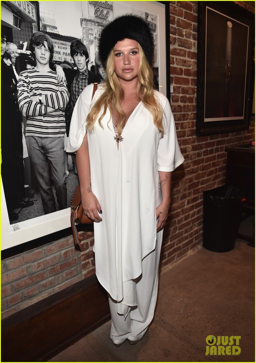 Kesha Thanks Fans For Billboard Music Awards 2016 Performance Approval