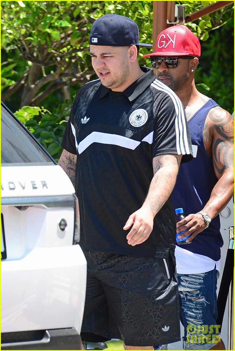 rob kardashian and blac chyna head out to lunch in miami 15