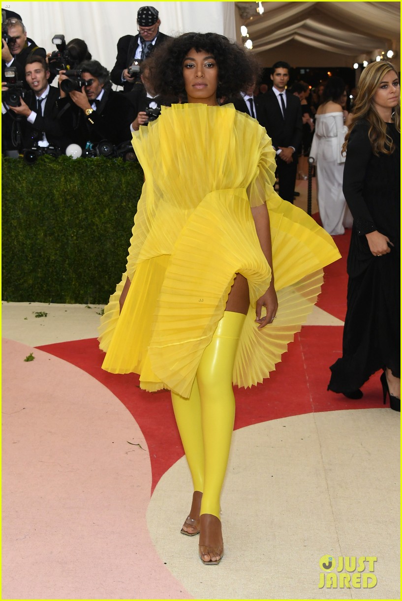 solange knowles is mellow yellow at met gala 2016 07