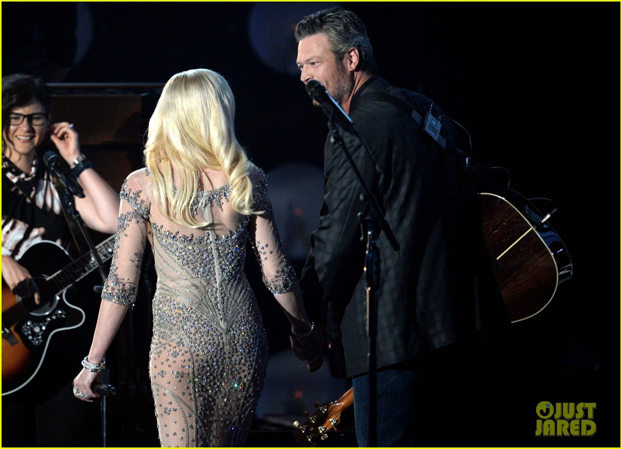 Gwen Stefani & Blake Shelton's Billboard Music Awards 2016 Performance