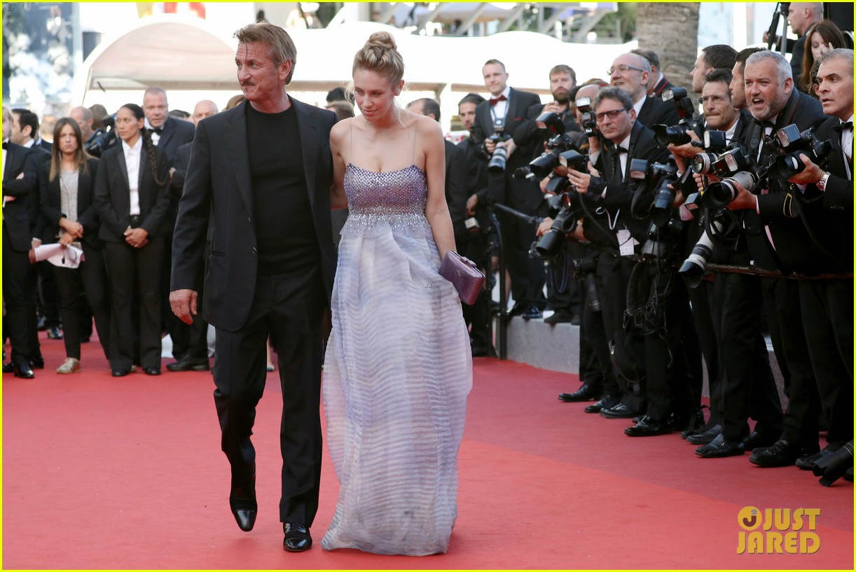 charlize theron reunites with sean penn his kids in cannes 143661668